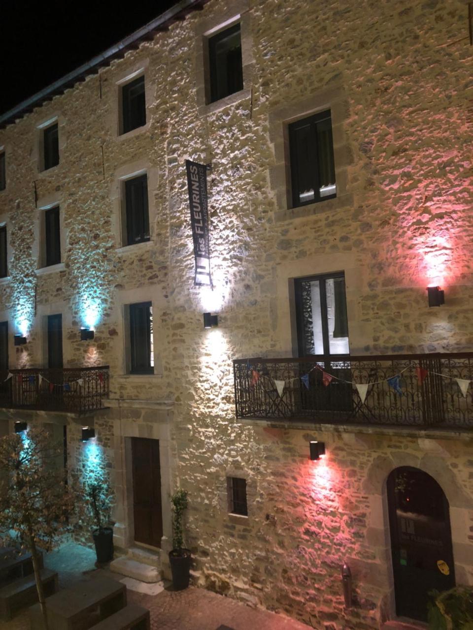 Appart'Hotel Les Fleurines By Urban Style Villefranche-de-Rouergue Eksteriør billede